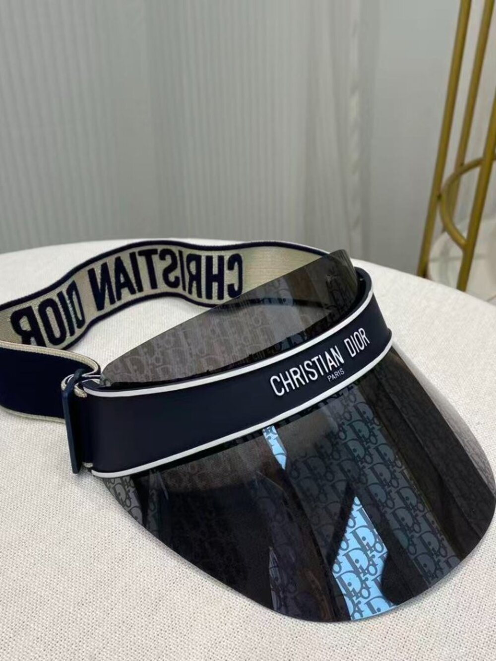 Dior sun hat is all the rage! 🔥